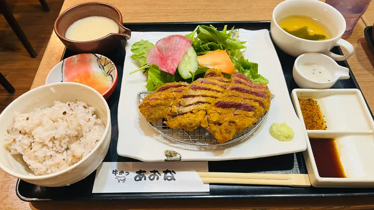 光看就覺得滿飽了。