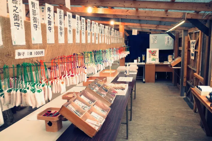 沒人在顧，完全自助。