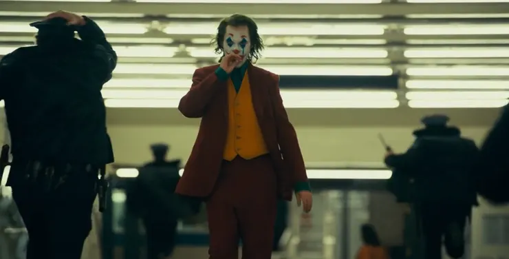 全劇中第一次豁達地走路