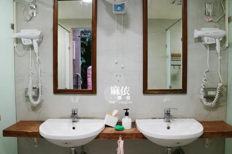 東門3號膠囊旅店