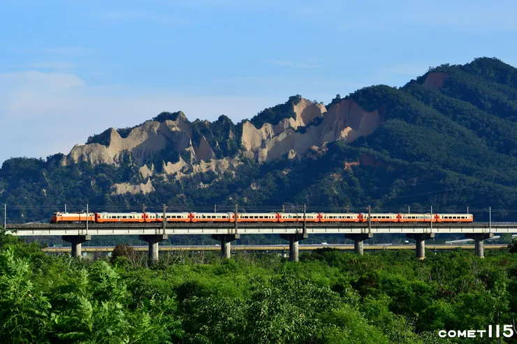 大安溪兩岸地形相當險峻，自古以來就是南北往來的天險