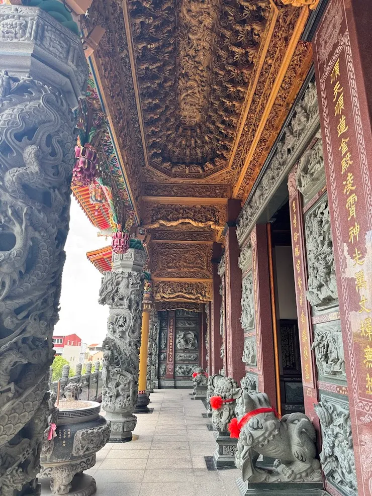 園內精緻莊嚴工藝（圖片截圖於網路）