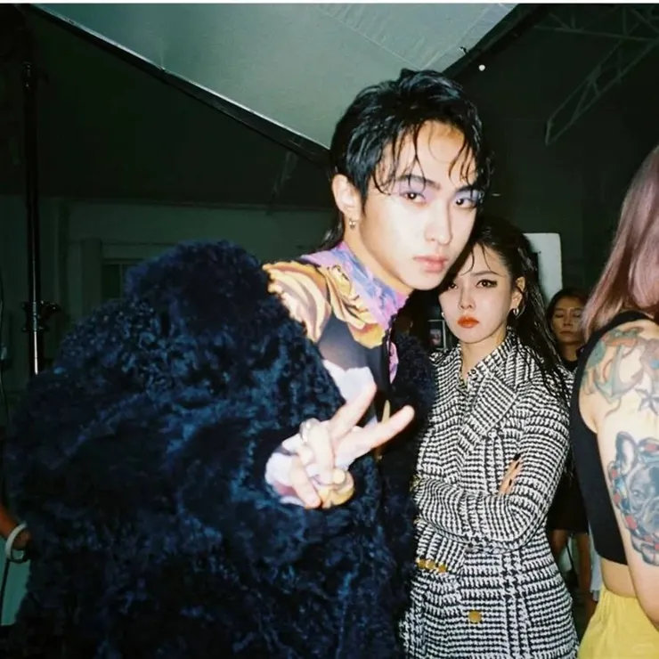 恩利 跟 媽媽伊能靜 說：我的未來你沒有去過，所以不要用你過去的四十多年，來告訴我未來二十年怎麼做。 (圖片引自連結內容)