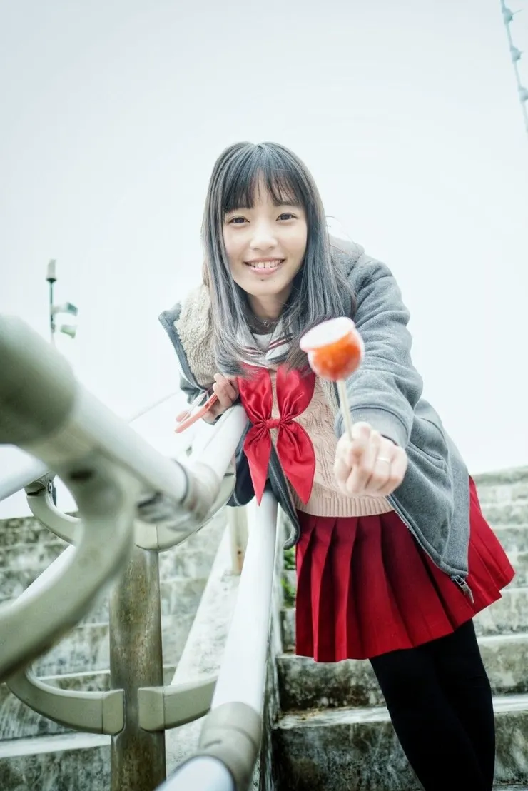 少女心的買了蘋果糖