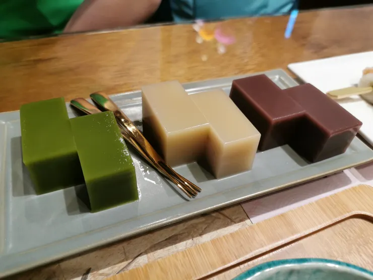 精緻的羊羹拼盤