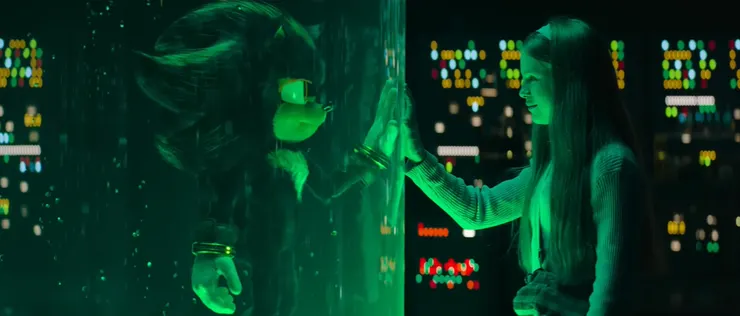 隔著玻璃,夏特第一次產生情感連結。