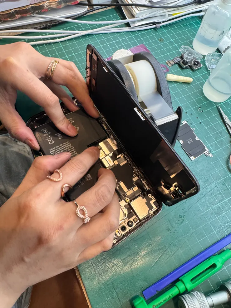 14 Pro Max 電池+主板維修案例