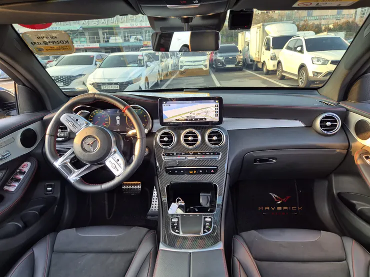 分享 Mercedes-Benz GLC43 Coupe 外匯車代購經驗，解析韓規配備差異（跑車排氣 vs 柏林之音）、選車重點與實際流程，帶你了解如何挑到適合的性能休旅車。