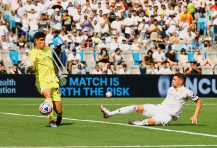 華拉迪挑射破網助皇家馬德里領先3:0