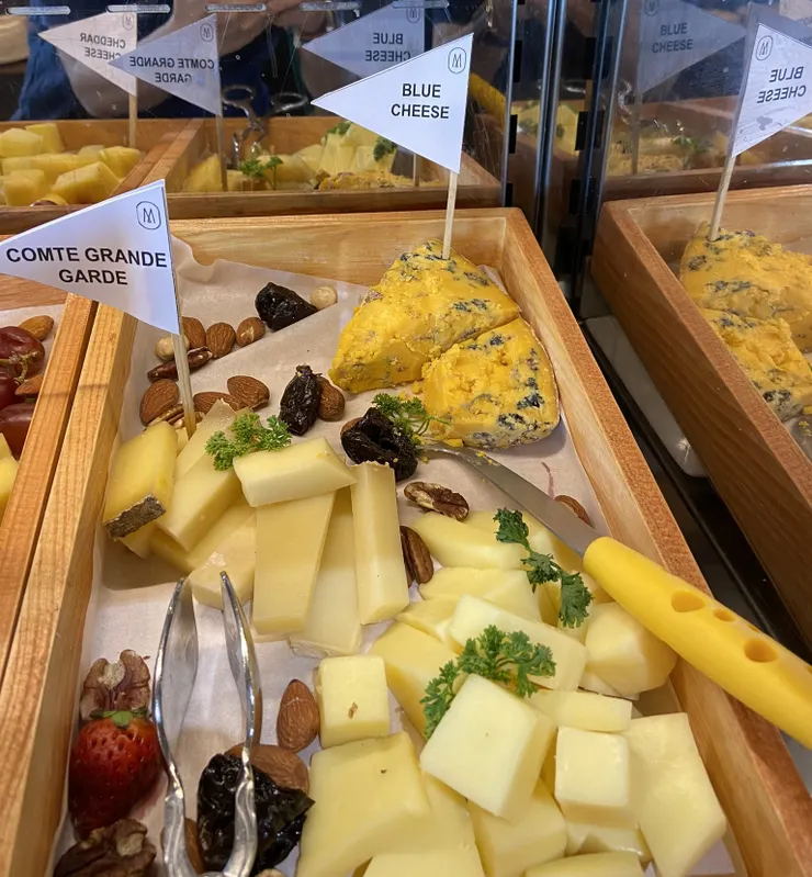 創新的鹹蛋黃味 Blue Cheese