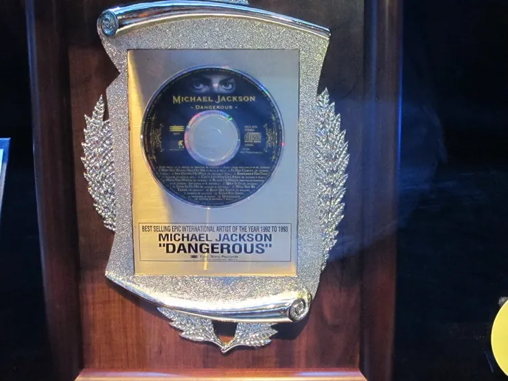 又是MJ的另一個獎項。他拿獎都已經拿到手軟了吧。