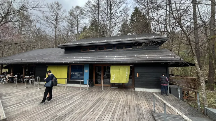 用餐時間來，也要稍稍排隊。