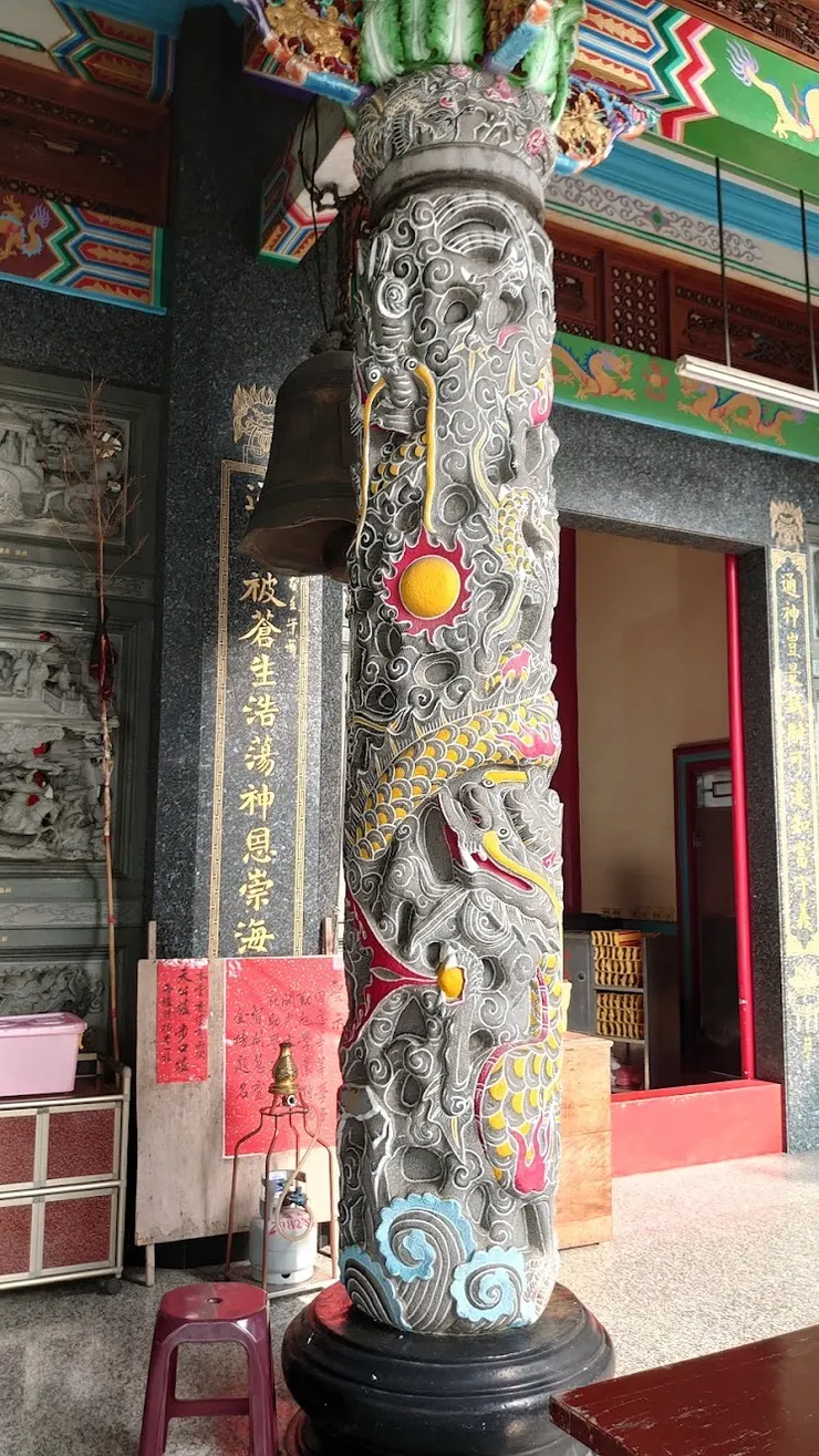 玉衡宮龍柱（圖片截圖於網路）