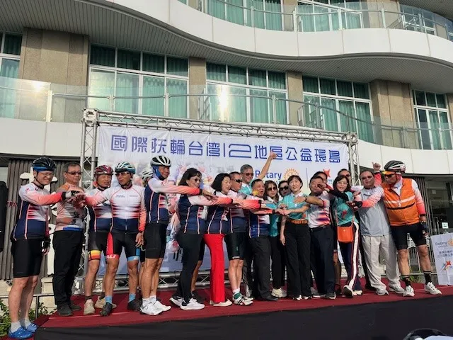 各地區總監與自行車隊主委誓師!!