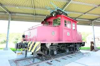 1915年三菱製造的20噸級5號機關車，是最早的日本國產電力機車之一。
目前同型車還有9、11、12號現役中