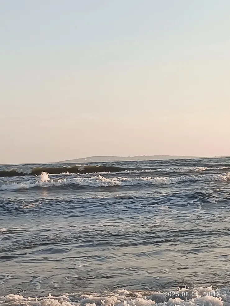 潮弄日暮聲淒切，自拍攝