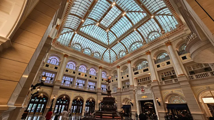 澳門康萊德酒店的大廳同時也是澳門倫敦人的大廳!