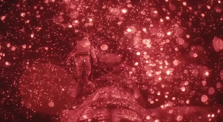 那片壯麗的宇宙，是讓人走進戲院的理由。