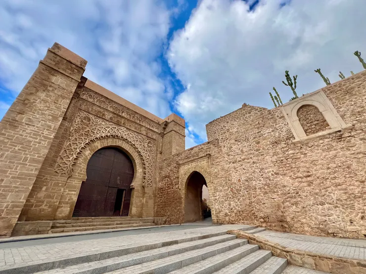  2015年不可能的任務，湯姆·克魯斯在此拍攝階梯飛車。