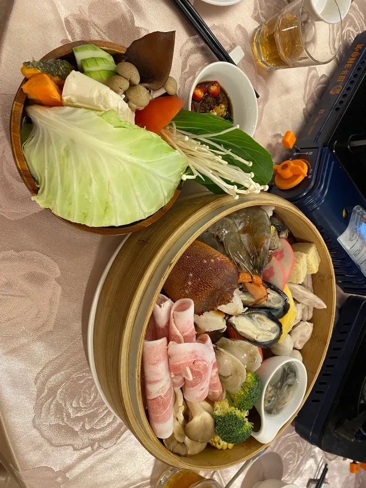 這是一人份的海鮮火鍋