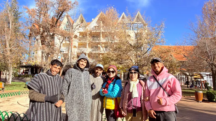 亞洲大嬸在非洲很吃香喔！