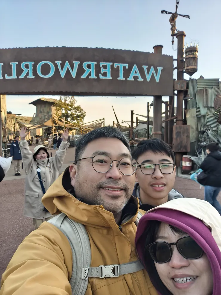 水世界的表演入口