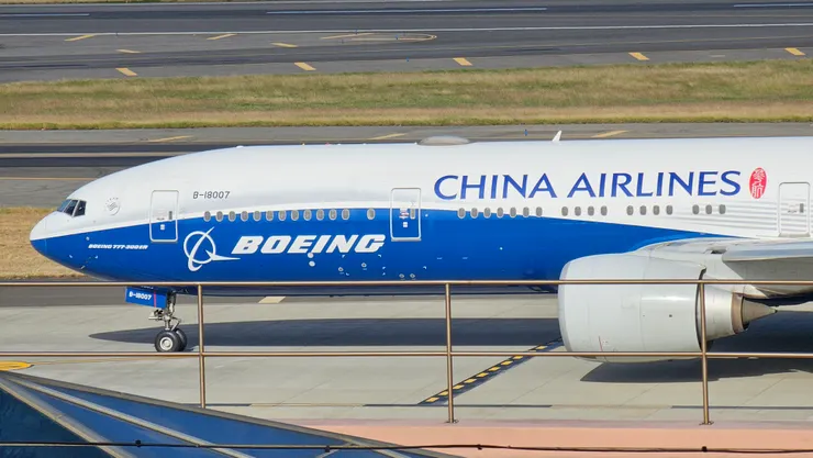 這是華航的波音B777-300ER型廣體雙走道客機!