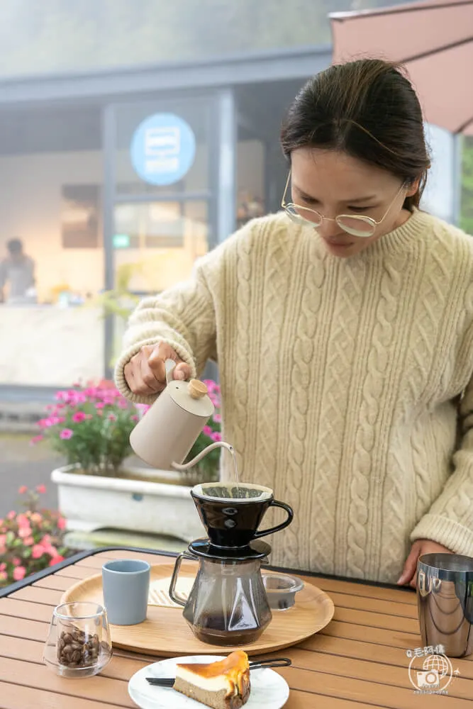 100%咖啡莊園,100咖啡莊園,100%咖啡,100%咖啡館,阿里山咖啡廳,瑞里咖啡廳,阿里山手沖咖啡,阿里山咖啡,阿里山咖啡豆,阿里山高山茶,阿里山咖啡館,阿里山,嘉義,瑞里,瑞里咖啡,瑞里咖啡館,瑞里景點,瑞里美食,阿里山美食,阿里山景點