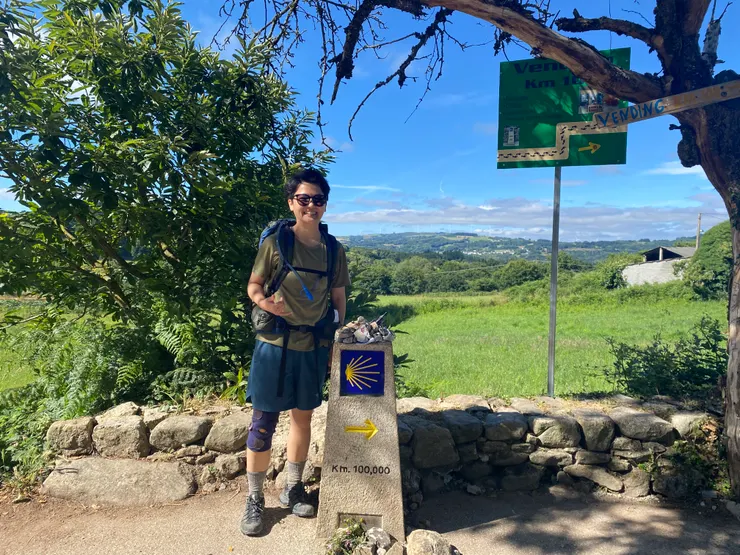 今天也走到最後的100k了，值得拍照留念。