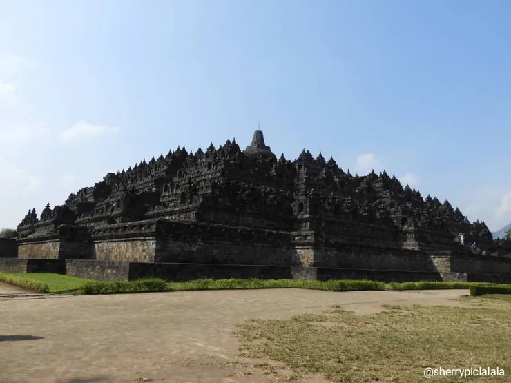 婆羅浮屠全景