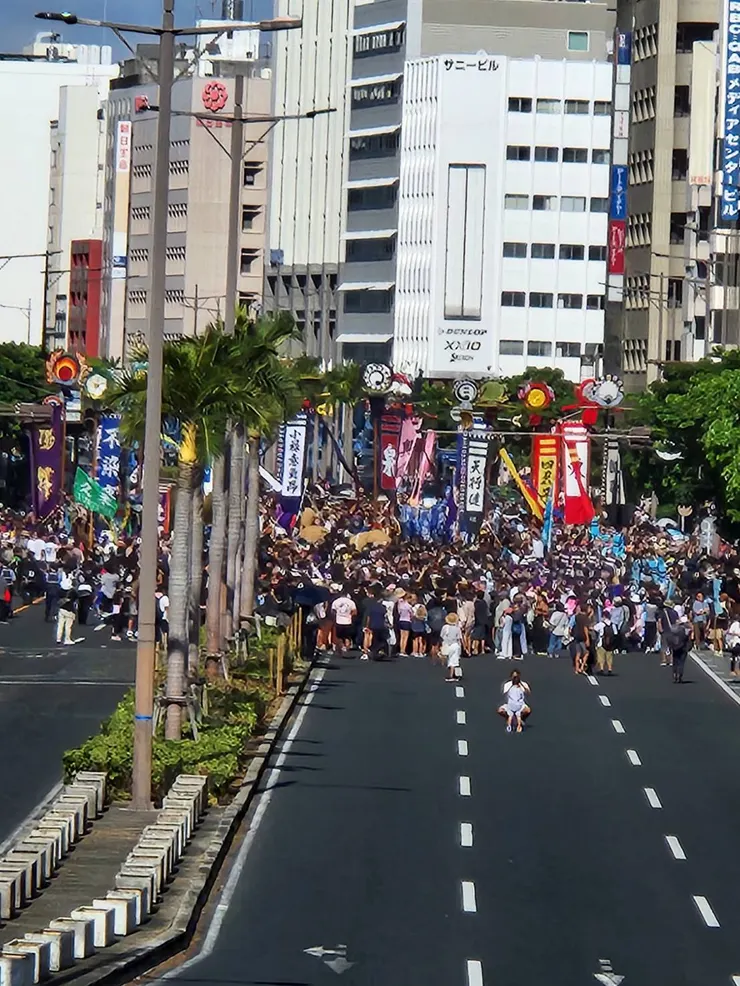 那霸大綱挽祭 (那霸大拔河祭) 封路啦