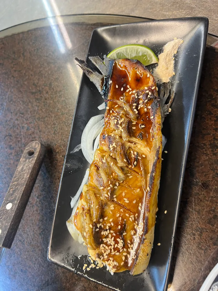 烤鱘龍魚