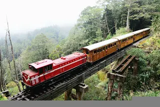 林鐵本線66號橋旁還留有舊橋遺跡