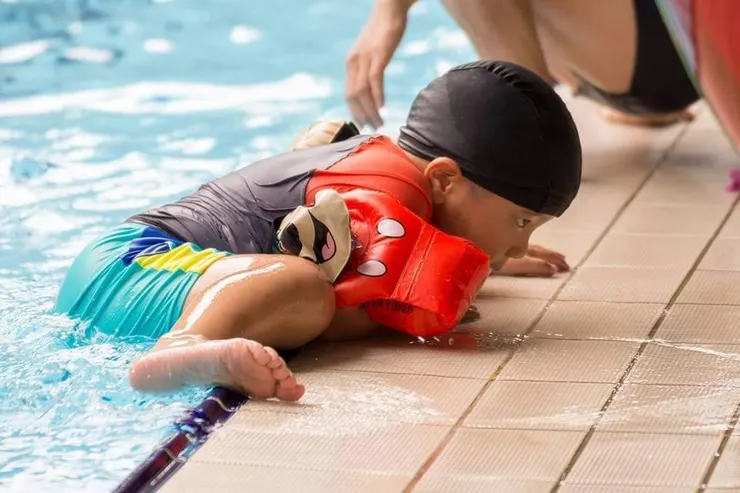哥哥4歲時就有堅毅的眼神