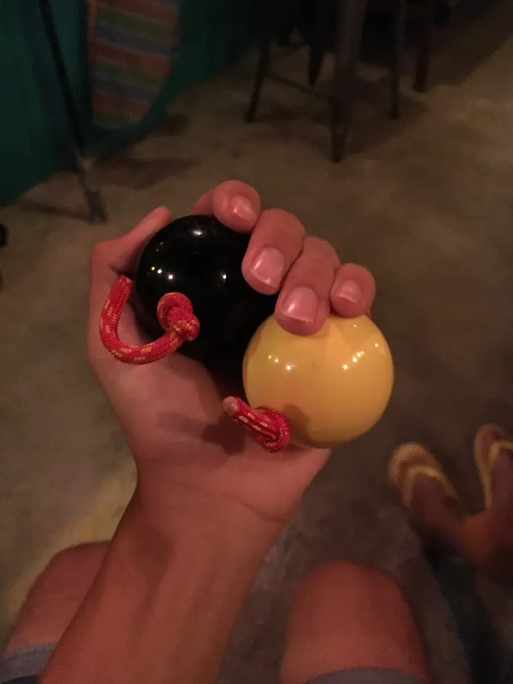 無妄合作社辦了一場樂器教學會,是一個很奇特的敲擊樂器,像極了劍玉