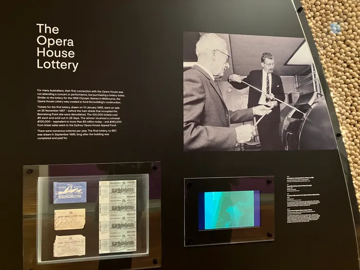 博物館的樂透文物展示