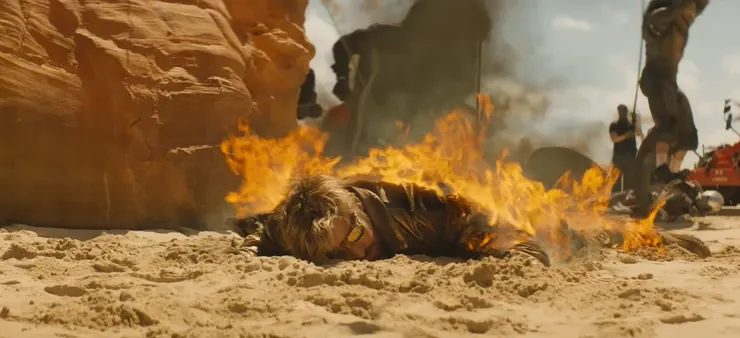 這些充滿危險的鏡頭，卻不會留下他的名字。