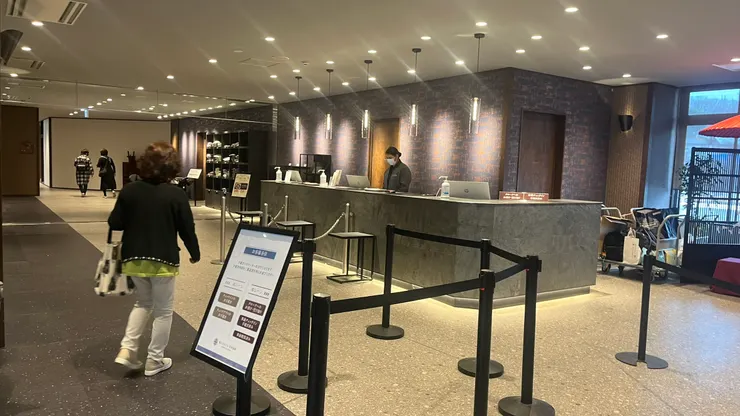 很快速辦理入住。