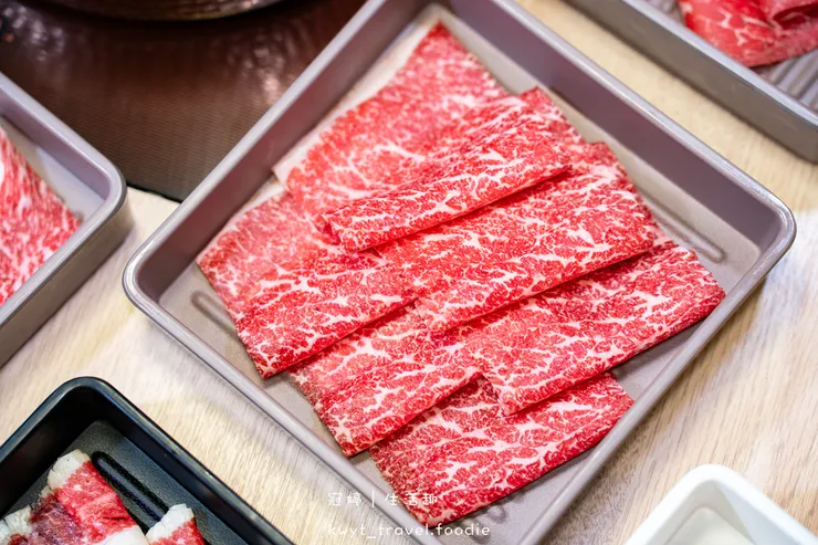 [礁溪火鍋吃到飽]樂樂壽喜燒日式鍋物放題，火鍋吃到飽538元起，無限量供應現切原肉、蔬菜車、冰淇淋，礁溪火車站附近美食餐廳，附最新吃到飽價位