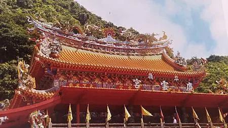 [宜蘭旅遊]頭城鎮草嶺慶雲宮，坐落在太平洋海岸的道觀，據說神