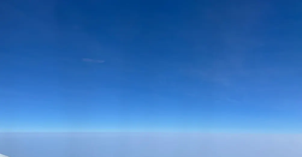 在山與海之間，我記下自己