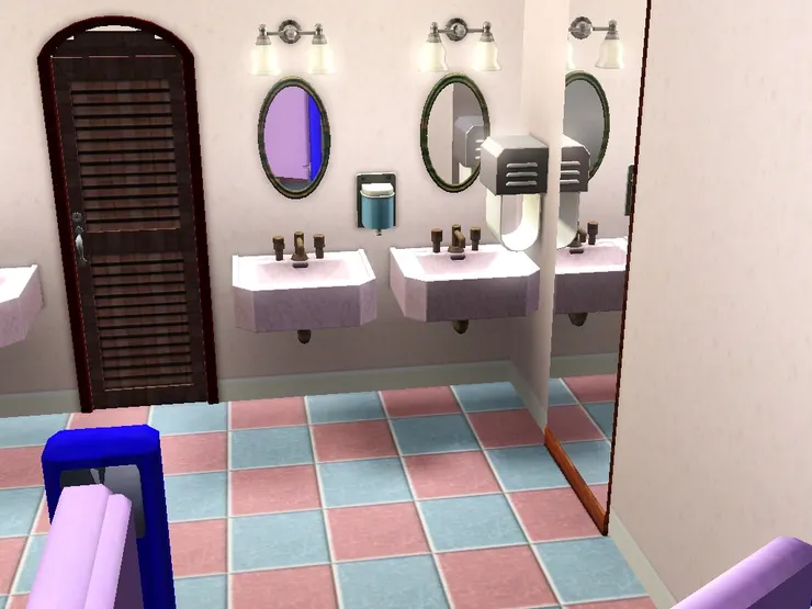 從廁格出來的情形。