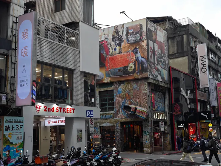 二手賣物經濟蓬勃的生命力