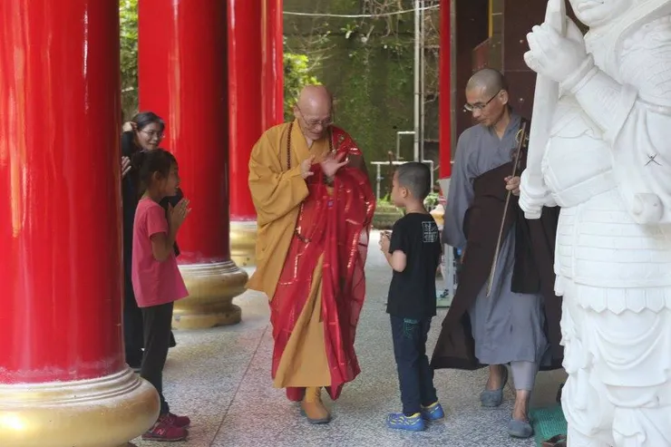 果清 律師