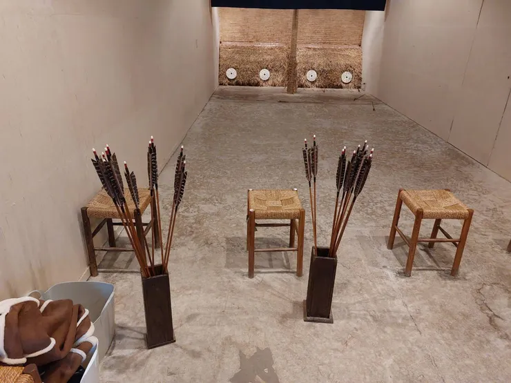 坐著射箭的地方