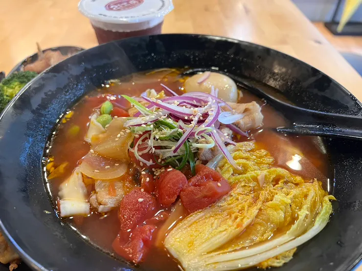 番茄湯頭鮮甜濃郁美味~超好吃