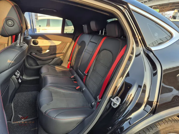 分享 Mercedes-Benz GLC43 Coupe 外匯車代購經驗，解析韓規配備差異（跑車排氣 vs 柏林之音）、選車重點與實際流程，帶你了解如何挑到適合的性能休旅車。