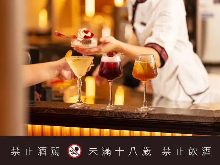 跨界推調酒打造信義區微醺新據點。圖/鼎王提供