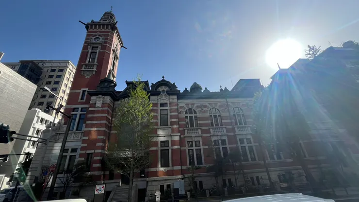 用巴士視角欣賞橫濱三塔。