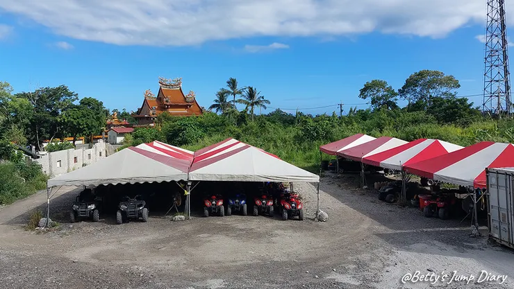 ▲花蓮曼波海灘沙灘車天空之鏡/圖片來源:Betty's Jump Diary